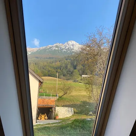 Pocitniska Hisa Mlekarna Grant Grahovo ob Baci