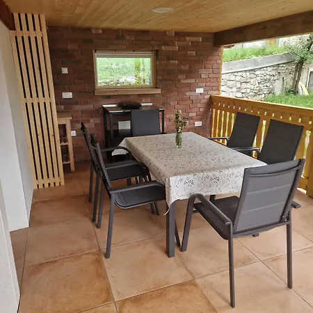 Pocitniska Hisa Mlekarna Grant Grahovo ob Baci