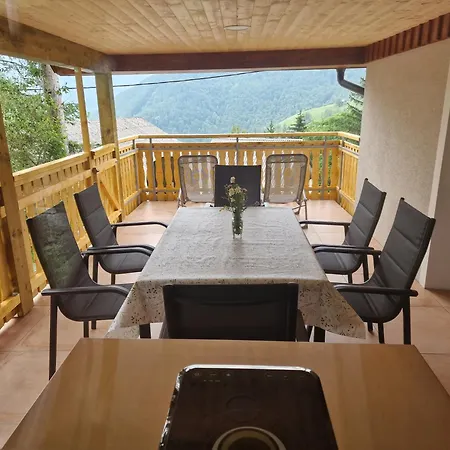 Pocitniska Hisa Mlekarna Grant Сasa de vacaciones Grahovo ob Baci