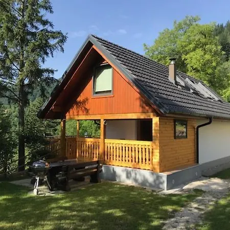 Pocitniska Hisa Mlekarna Grant * Grahovo ob Baci