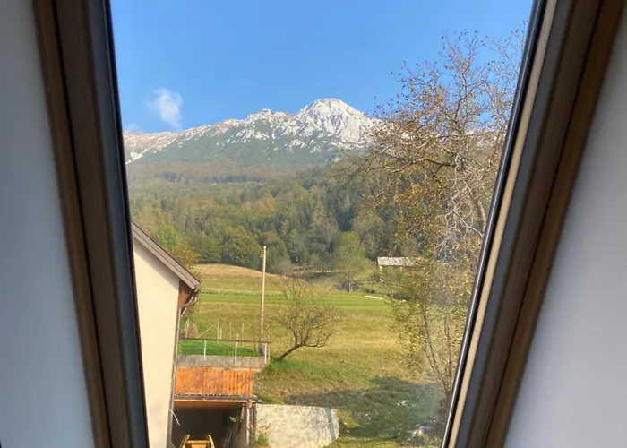 Pocitniska Hisa Mlekarna Grant Grahovo ob Baci